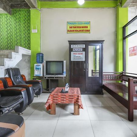 Oyo 3830 Dfarys Gh Syariah Hotel Balikpapan  Eksteriør billede