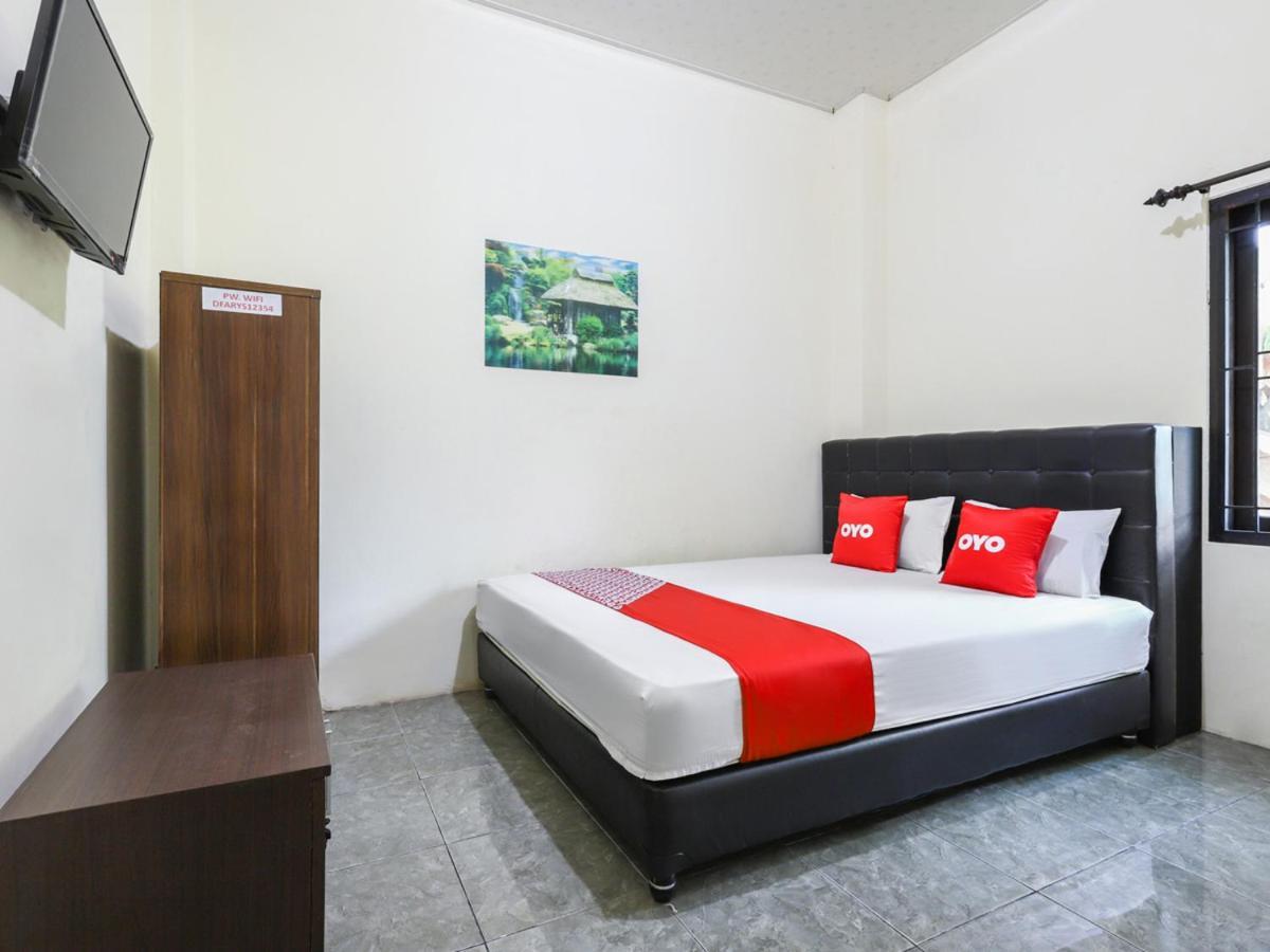 Oyo 3830 Dfarys Gh Syariah Hotel Balikpapan  Eksteriør billede