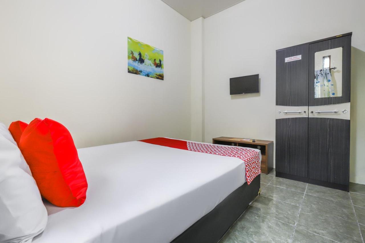 Oyo 3830 Dfarys Gh Syariah Hotel Balikpapan  Eksteriør billede