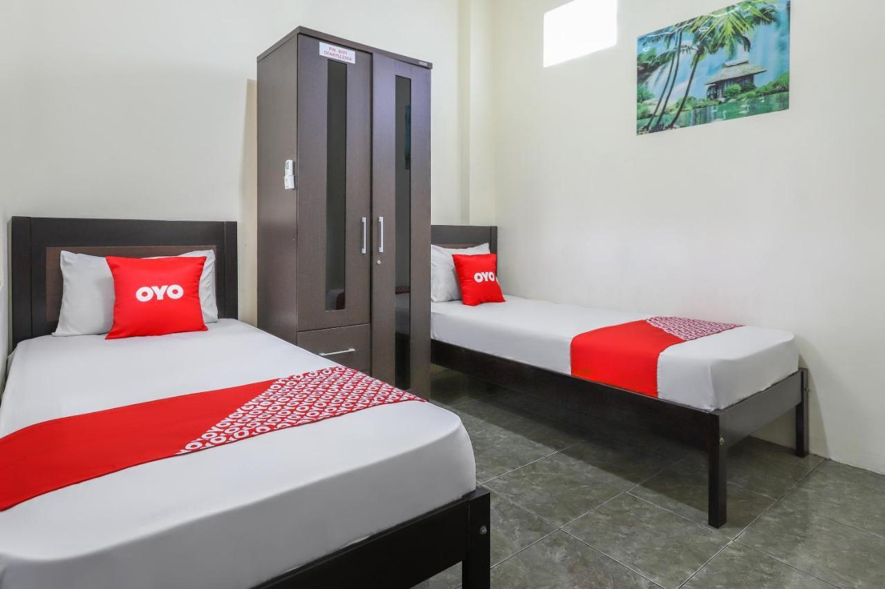 Oyo 3830 Dfarys Gh Syariah Hotel Balikpapan  Eksteriør billede