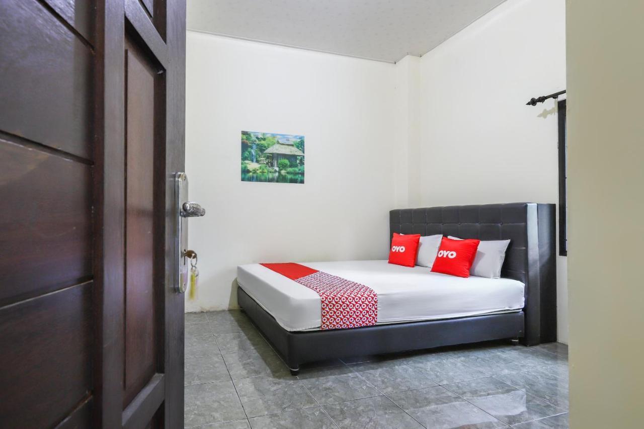 Oyo 3830 Dfarys Gh Syariah Hotel Balikpapan  Eksteriør billede