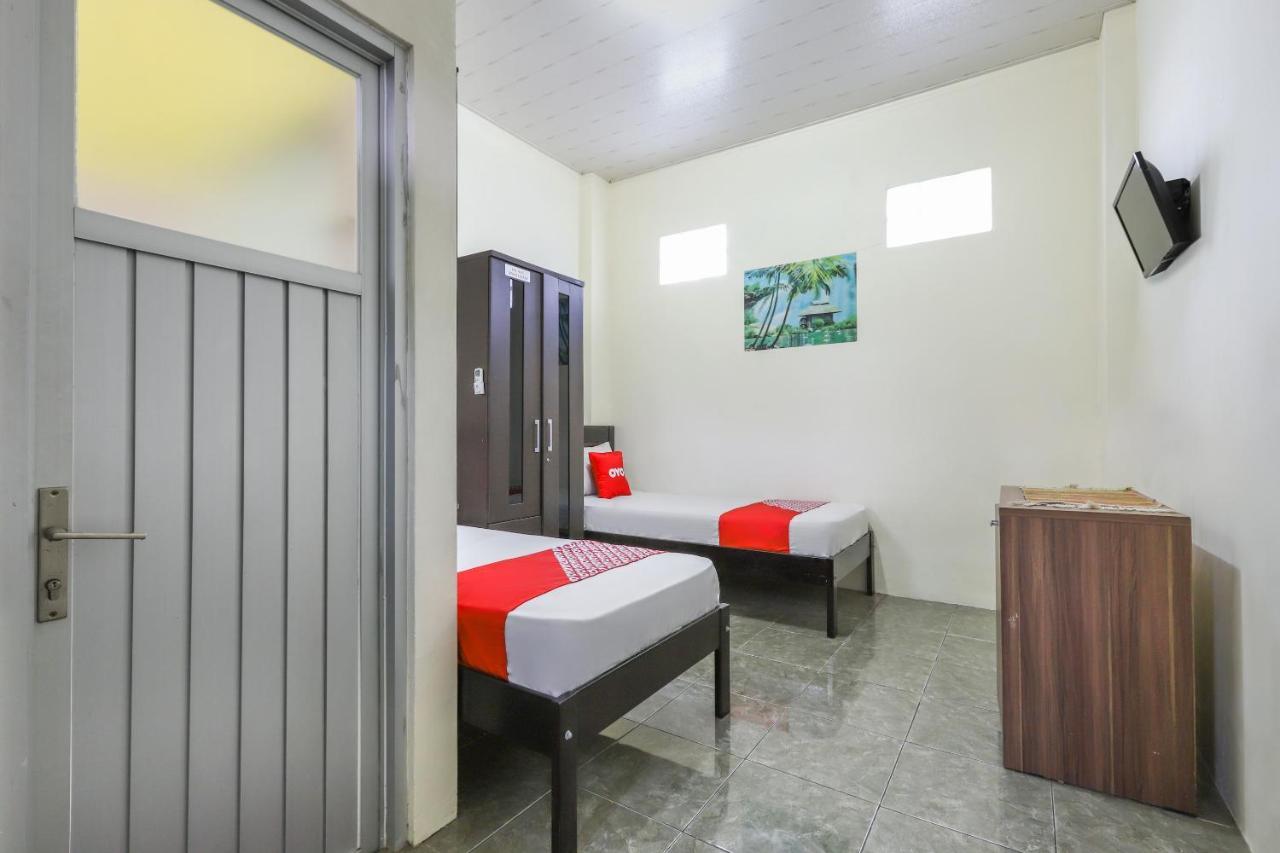 Oyo 3830 Dfarys Gh Syariah Hotel Balikpapan  Eksteriør billede